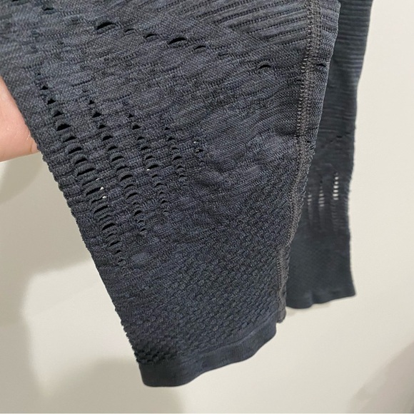 ATHLETA Halasana Seamless 7/8 Tight Size Medium Charcoal Gray - Picture 5 of 10